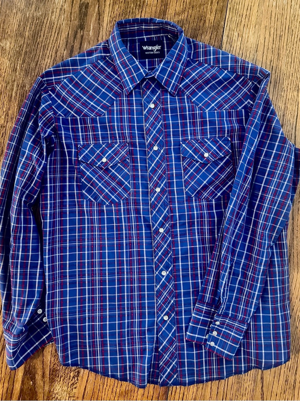 Wrangler Blue and Red Plaid Long-Sleeve Button-Down Shirt